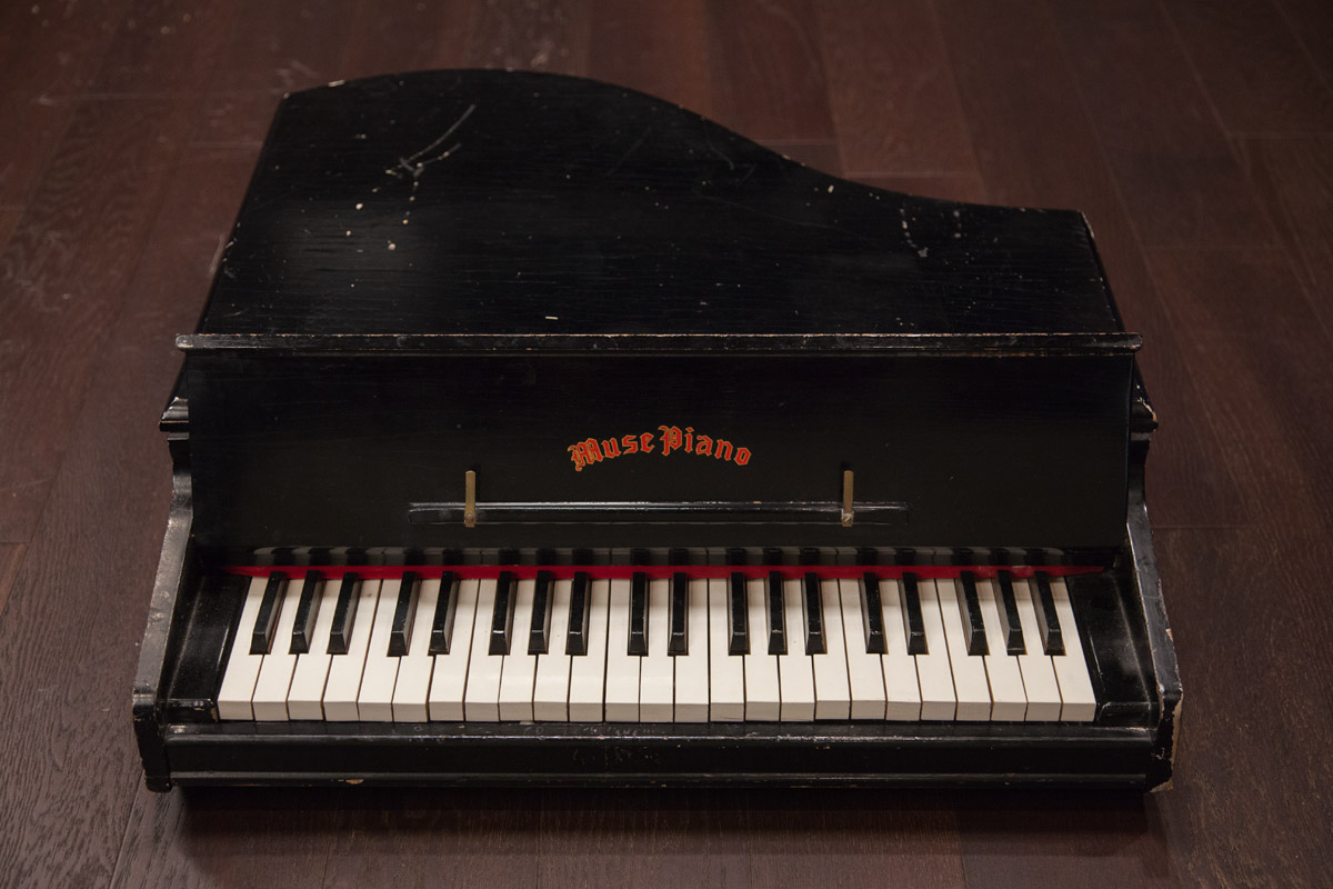 grand toy piano